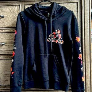 Women’s Adidas XS pullover hoodie